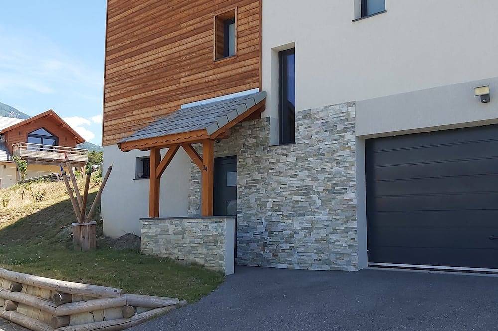 Maison entre Lac et Montagne in Baratier, Parc national des Écrins