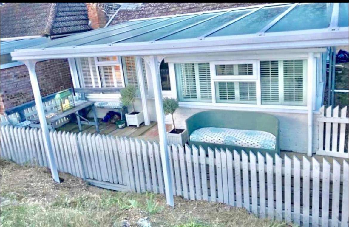 A unique, off-grid Eco Friendly Beach House. in Snettisham, Norfolk