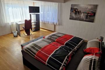 Bnb für 10 Personen in Neu-Anspach, Taunus, Bild 1