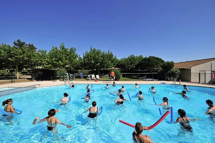 Gîte pour 7 personnes, avec terrasse et piscine à Méjannes-le-Clap - 4