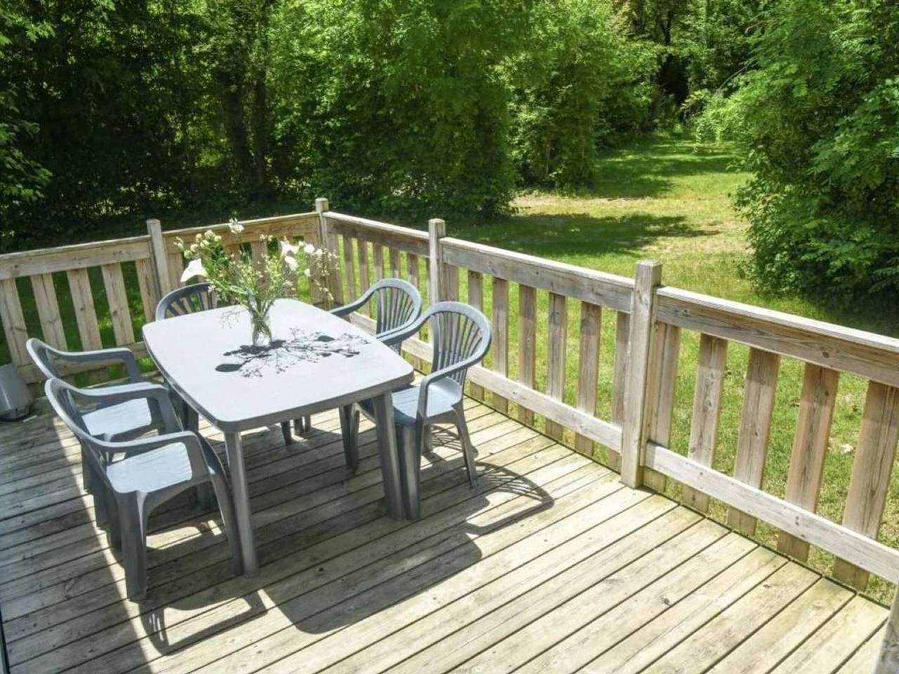 Mobil-home confortable avec terrasse pour 4 personnes in Commequiers, Vallée de la Loire