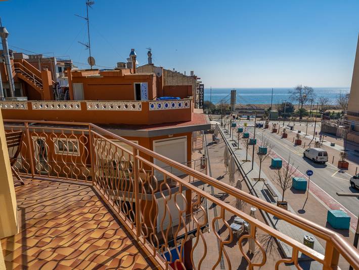 Ferienwohnung für 4 Personen, mit Balkon in Calella - 2