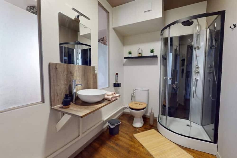 Entire apartment, Le Nid Cosy -T2- Secure parking in Saint-Omer, Saint-Omer region