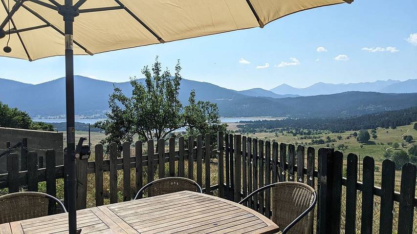 Gîte pour 22 personnes, avec terrasse ainsi que jardin et vue sur le lac à Les Angles - 3