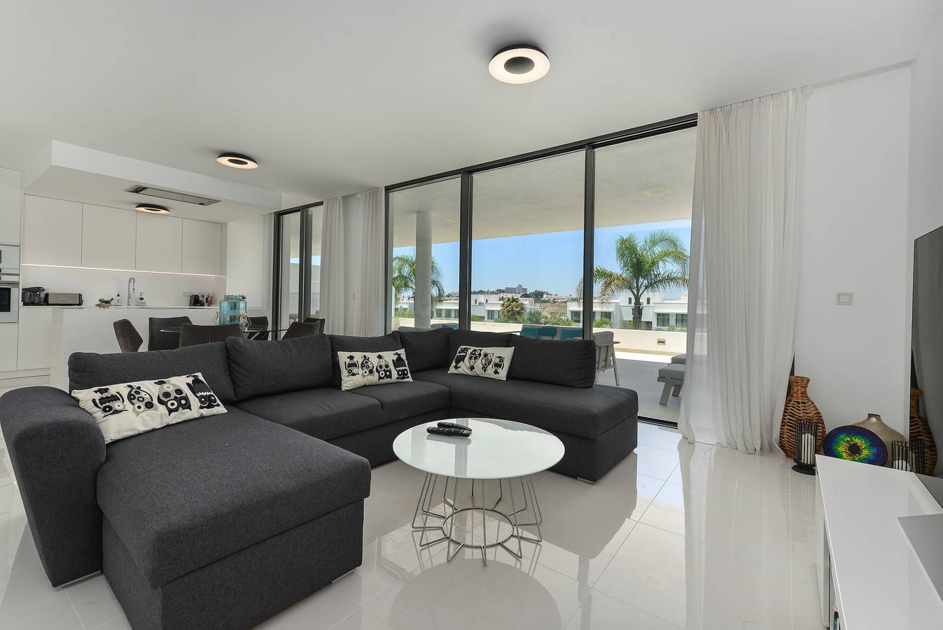 Entire apartment, Apartment 'Cataleya 9 Duplex' with Mountain View, Wi-Fi and Air Conditioning in Urbanizacion cataleya, Estepona