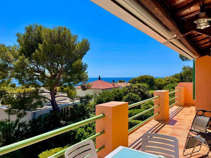 Location de vacances pour 7 personnes, avec vue et balcon dans Calanque De Port Pin Cassis - 3