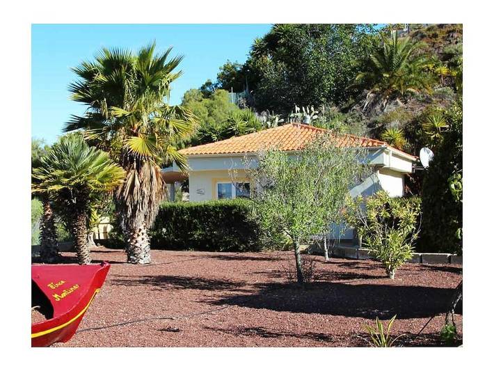 Casa rural para 32 personas, con Terraza además de Jardín y Piscina en Guía de Isora