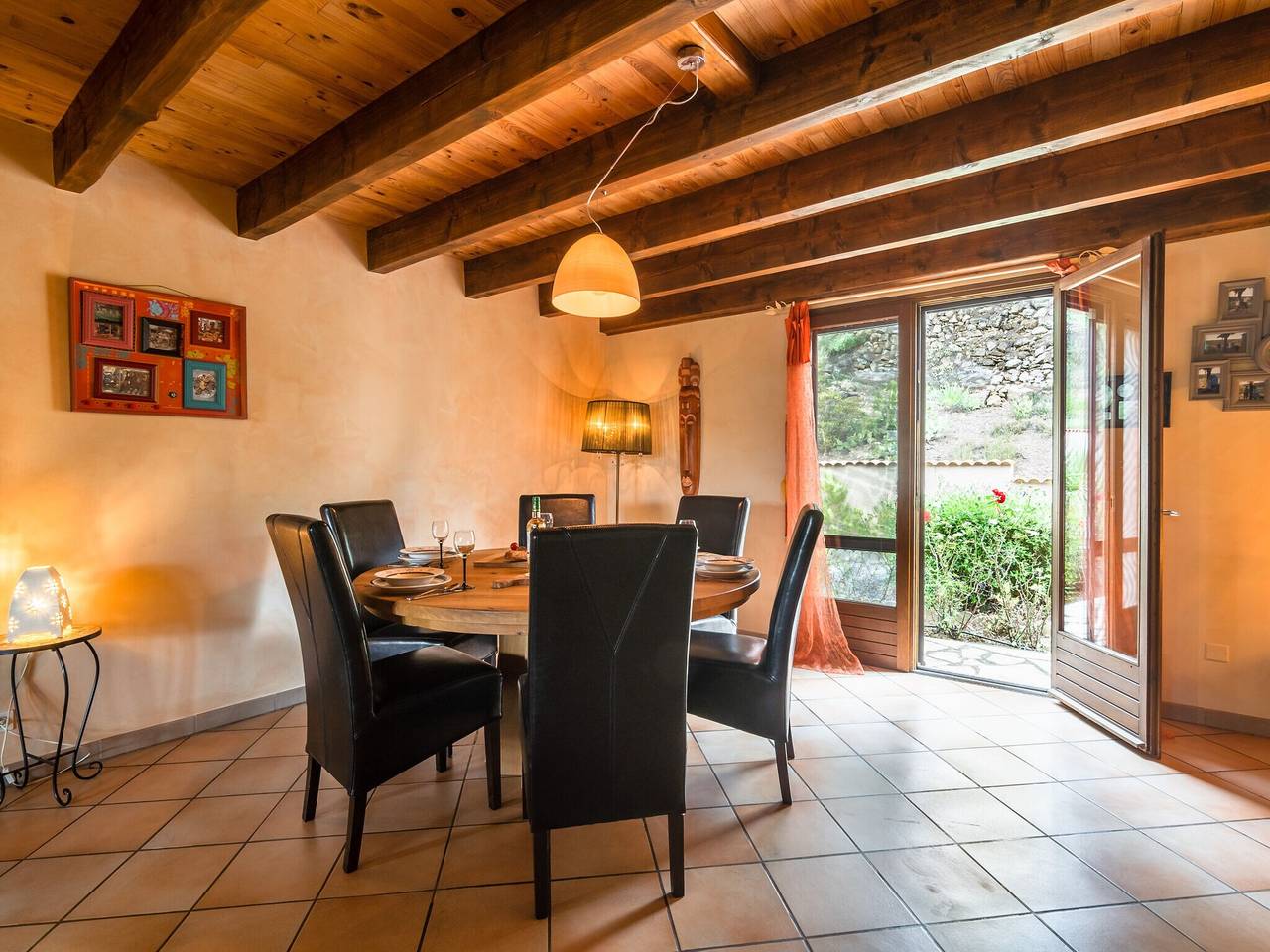 Charmante französische Villa mit Pool in Cébazan, Mittelmeerküste (Frankreich)