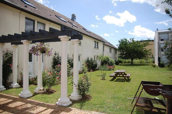 Hôtel pour 2 personnes, avec jardin à Chambourcy - 2