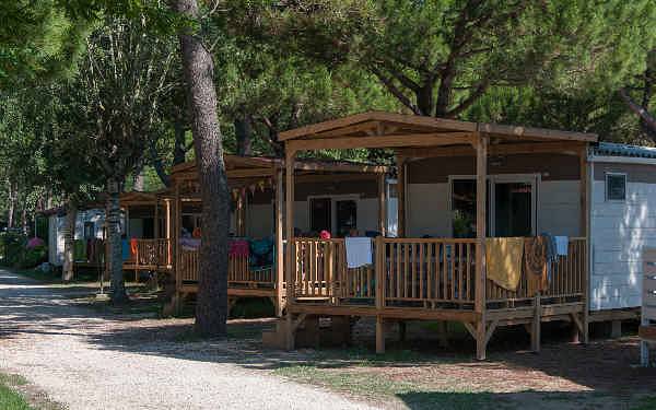 Mobilehome with a large covered veranda  in Lido di Jesolo, Jesolo