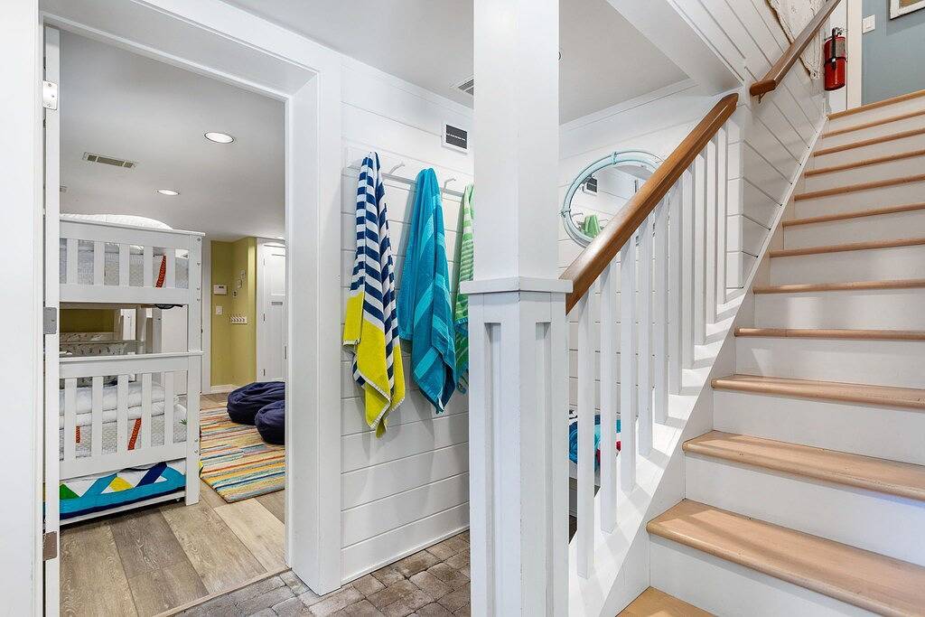 Blue Moon = Geräumiges, luftiges Zuhause im geschlossenen Macatawa Park und am Michigansee in Macatawa, Allegan County