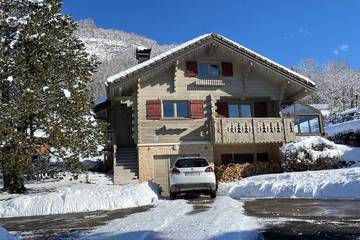 Gîte pour 8 personnes, avec jardin et balcon à Mieussy