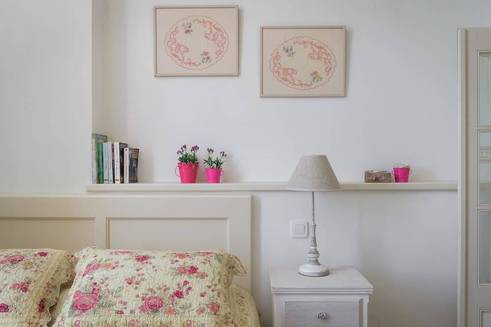 Entire apartment, House in Symi with sea view in Ano Symi, Turkish Aegean