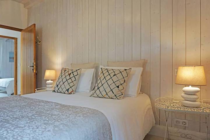 Location de vacances pour 4 personnes, avec terrasse ainsi que jacuzzi et jardin à Talmont-sur-Gironde - 2