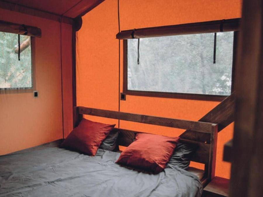 Flower Camping Saint Lambert - Tienda de lona y madera 5 personas - Albergue 3 Habitaciones 5 Personas in Millau (Francia), Parc naturel régional des Grands Causses