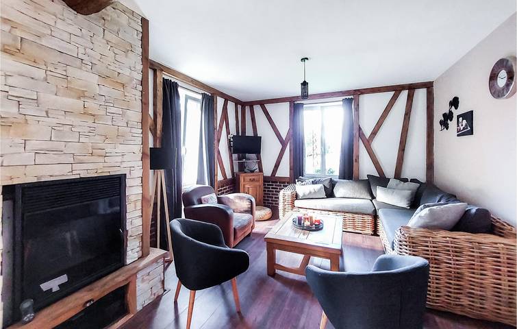 Location de vacances pour 10 personnes, avec sauna ainsi que terrasse et jardin à Granges-sur-Vologne - 4