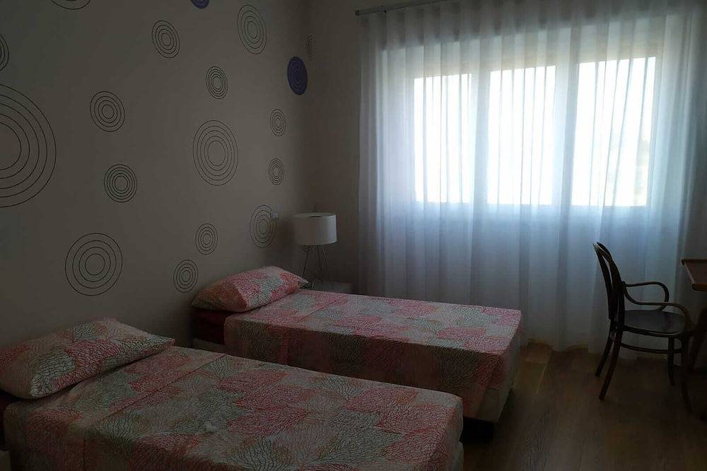 Eine brandneue Designwohnung 100qm in fußläufiger Entfernung zum Strand. in Strand von Poetto, Poetto
