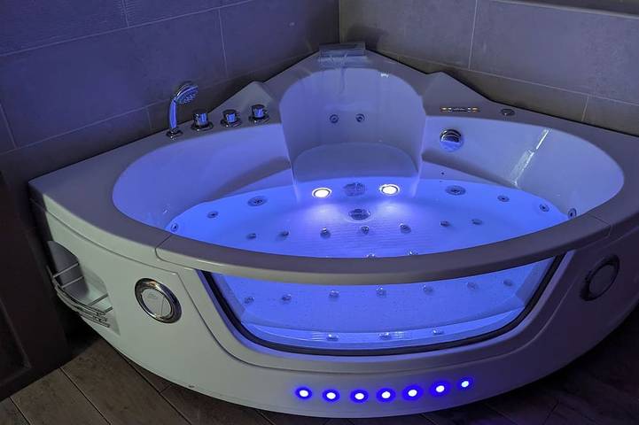Maison de vacances pour 4 personnes, avec jacuzzi et jardin - 1