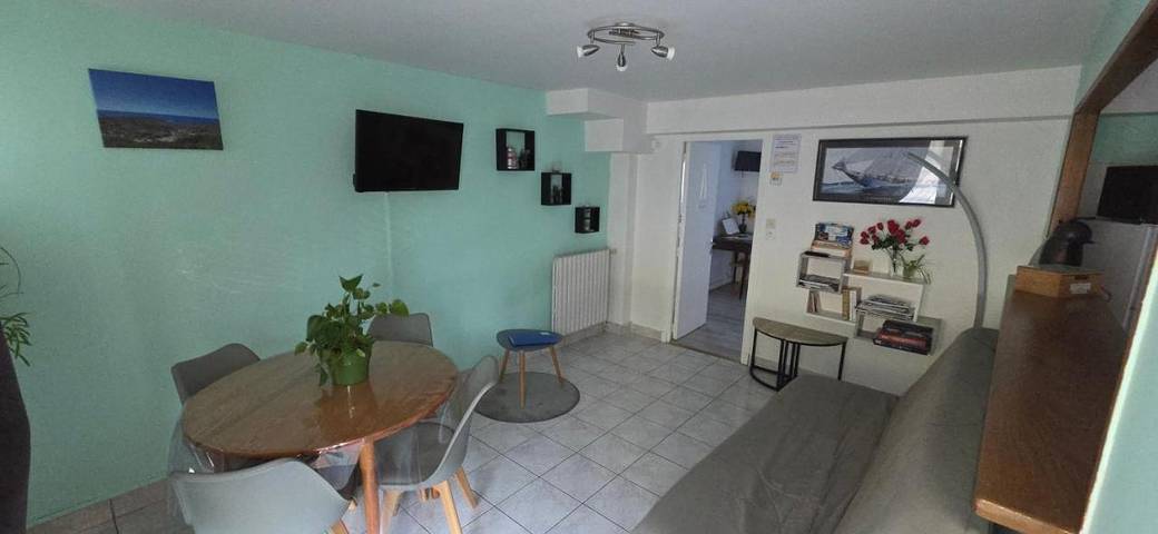 Gîte pour 4 personnes, avec vue et jardin, animaux acceptés dans Port Saint-Goustan - 2