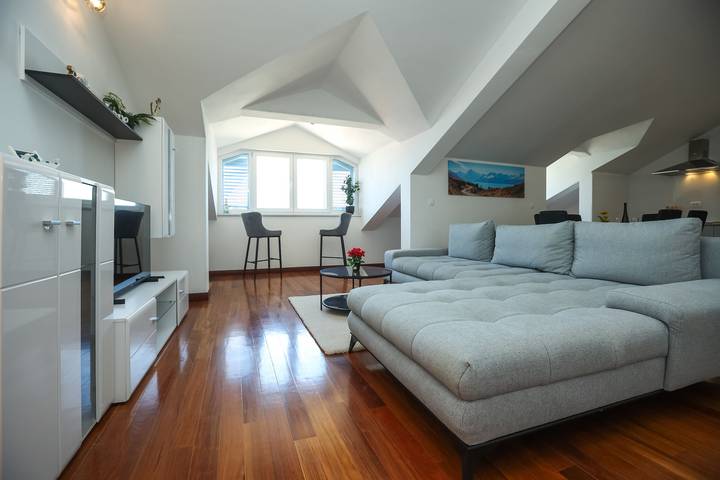Ganze Wohnung, Apartments Seafront in Nevidane, Pasman