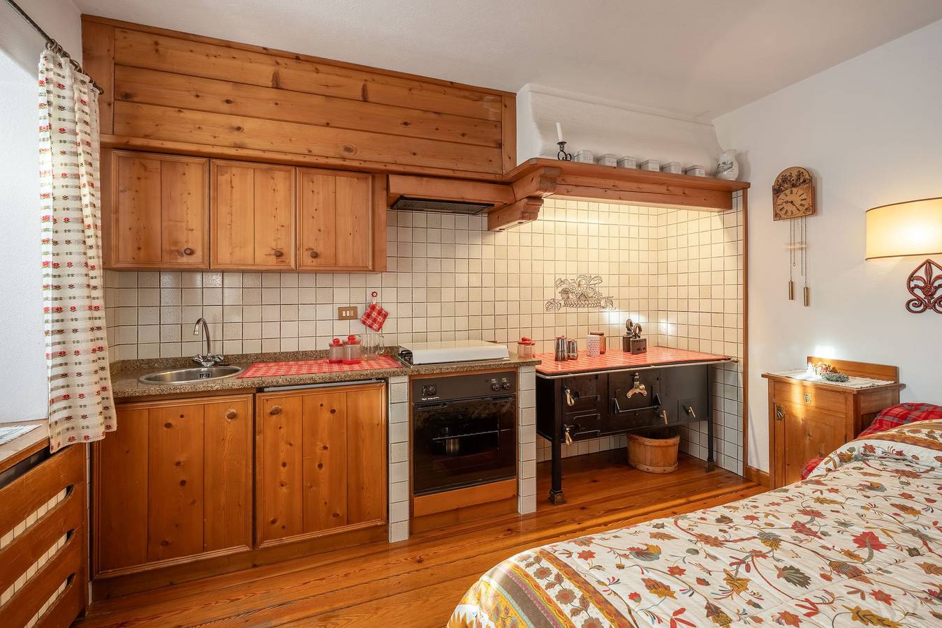 Apartamento entero, Cozy Ampezzo-Style Studio with Garden in Cortina d'Ampezzo y alrededores, Dolomiti Superski