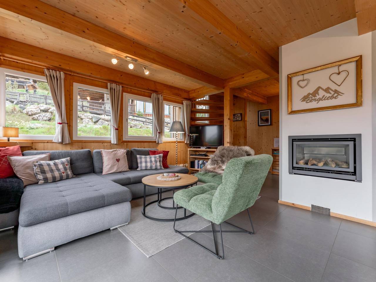 Fine chalet on a sunny slope in Hohentauern, Murtal