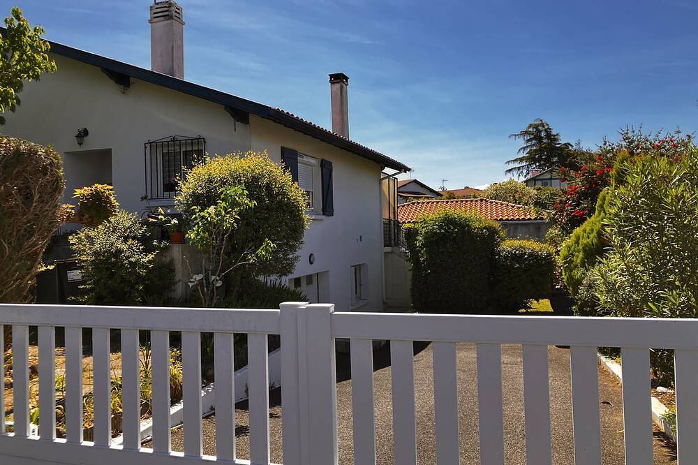 Ganze Wohnung, Wohnung im Erdgeschoss - 2 Schlafzimmer - in Villa auf Anglet (Basque Küste) in Anglet, Bayonne und Umgebung