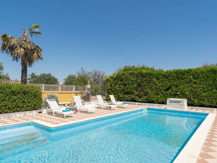 Villa Azzurra mit Pool in San Vito dei Normanni, Salento