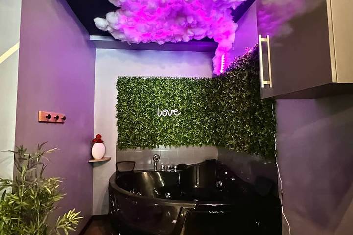 Appartement entier, Miniloveroom & spa in Tournon-sur-Rhône, Région de Tournon-sur-Rhône