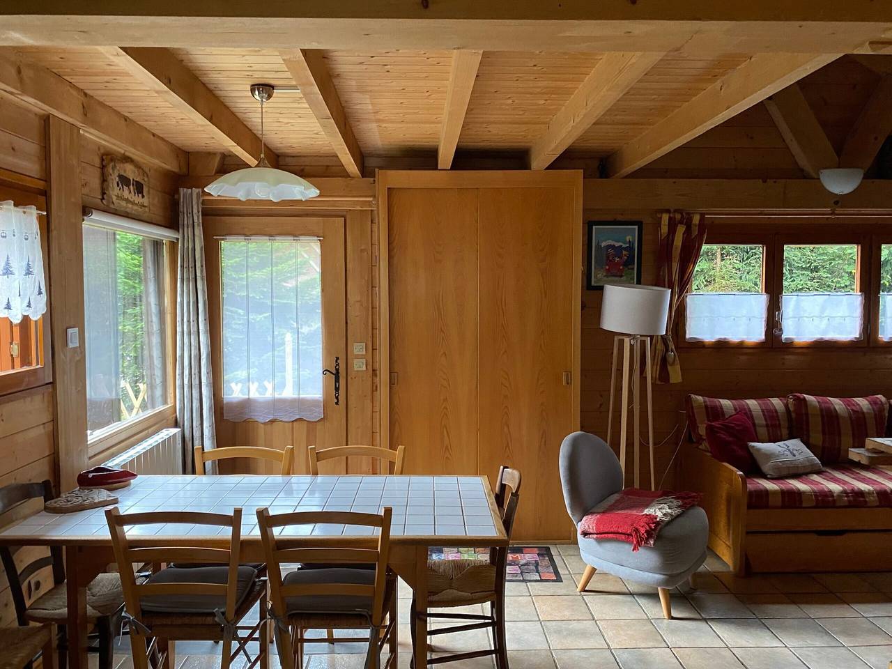 Chalet “6p Comfort - La Tourmaline” with Mountain View, Private Terrace, and Wi-Fi in Verchaix, Bonneville region