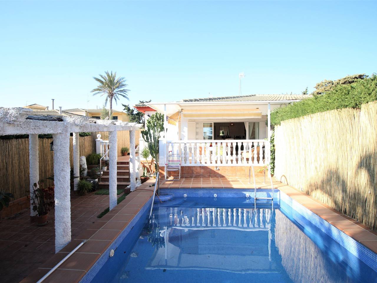 Appartement confortable avec piscine privée et plage à 1,5 km in Mar Menor, Costa Cálida