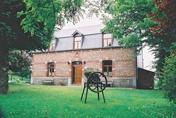 Location de vacances pour 13 personnes, avec jardin et vue, animaux acceptés dans Oizy