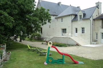 Location de vacances pour 8 personnes, avec jardin et terrasse à Lerné