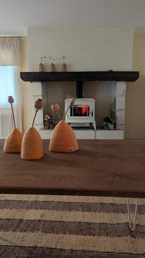 Location de vacances pour 4 personnes, avec terrasse et jardin ainsi que piscine et vue à Saint-Sulpice-de-Roumagnac