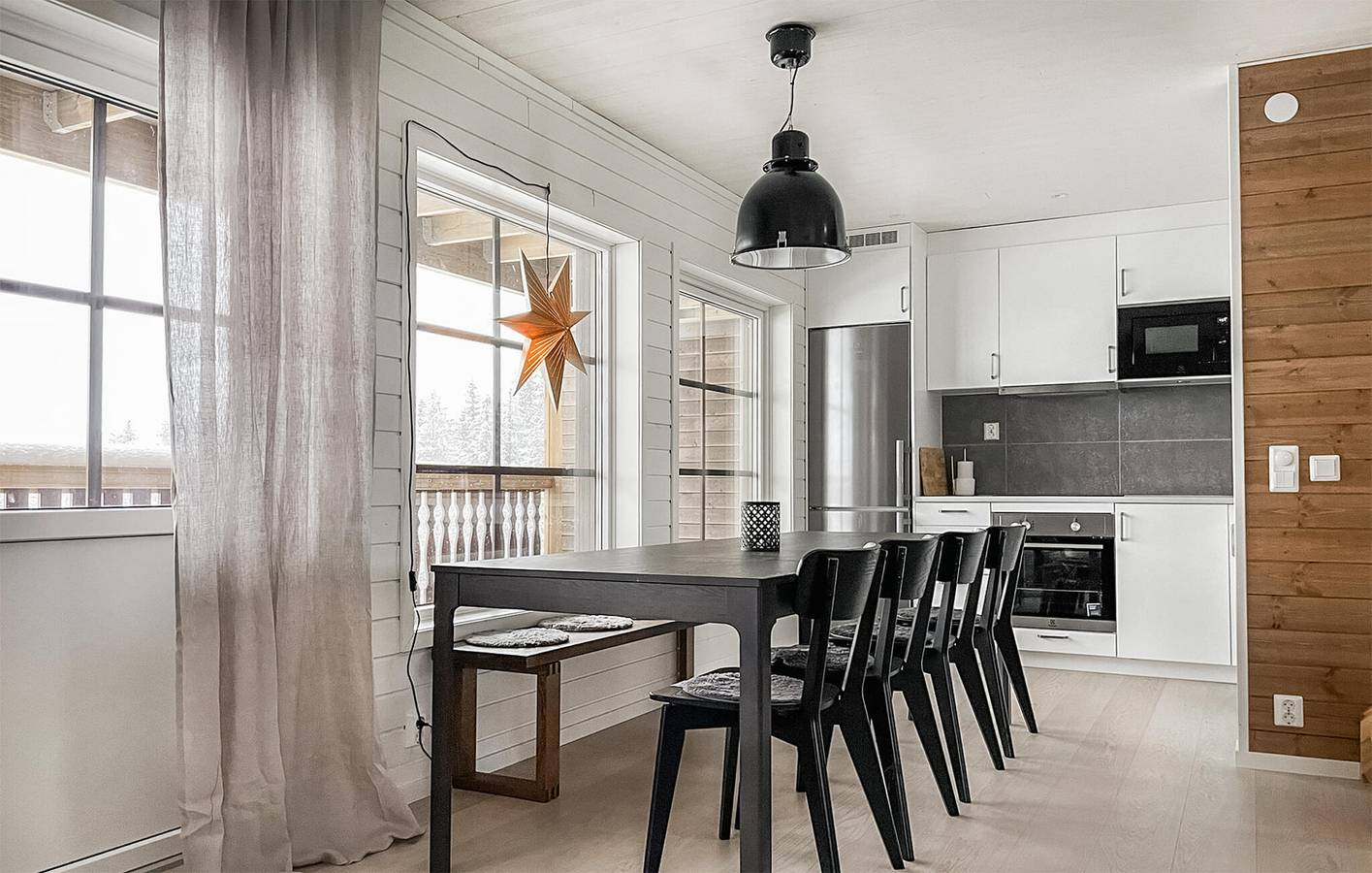 Hel ferielejlighed, Ferielejlighed for 10 personer med terrasse in Branäs, Värmland