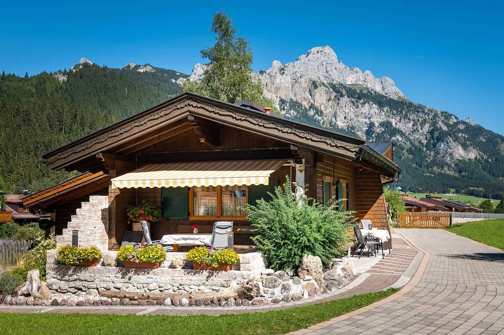 Ganze Wohnung, Chalet Ferienhaus 10 - Almdorf Tirol in Grän, Allgäuer Alpen (Österreich)