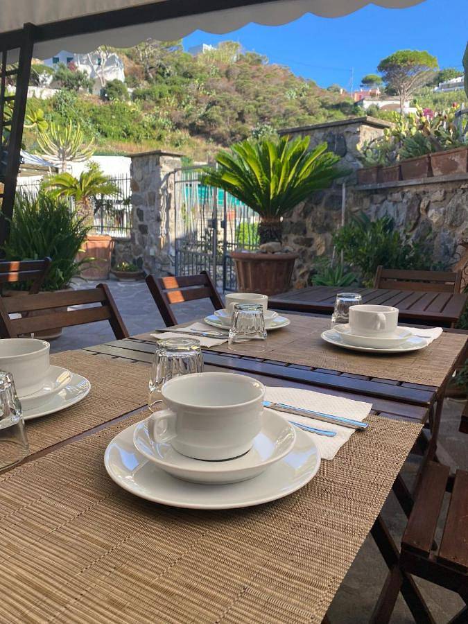 B&B Lunaponzese-Ponza centro in Chiaia di Luna, Ponza