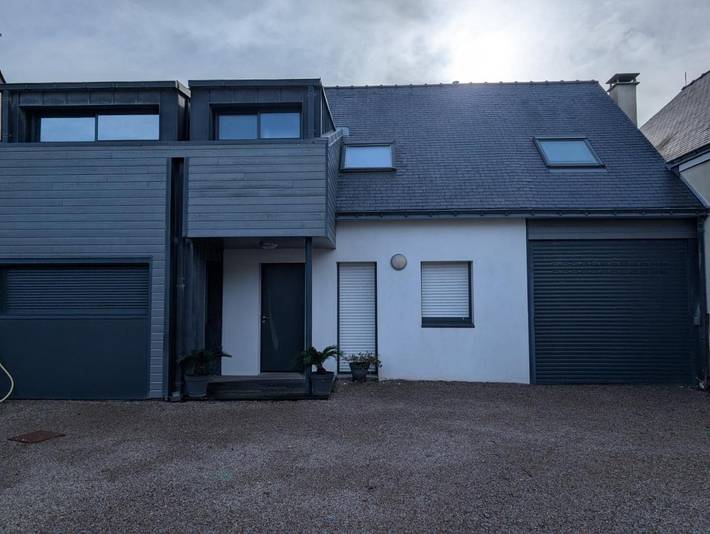 Location de vacances pour 10 personnes, avec jardin et vue dans Plage de la Mine d'Or