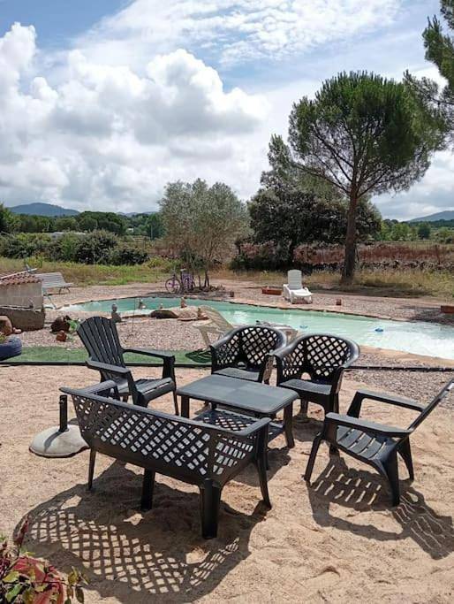 Apartamento para 8 personas, con Balcón y Terraza además de Jardín y Piscina para niños en Sotillo de la Adrada