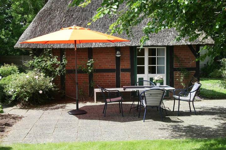 Ferienhaus für 5 Personen, mit Terrasse und Garten sowie Sauna in Esgrus - 3