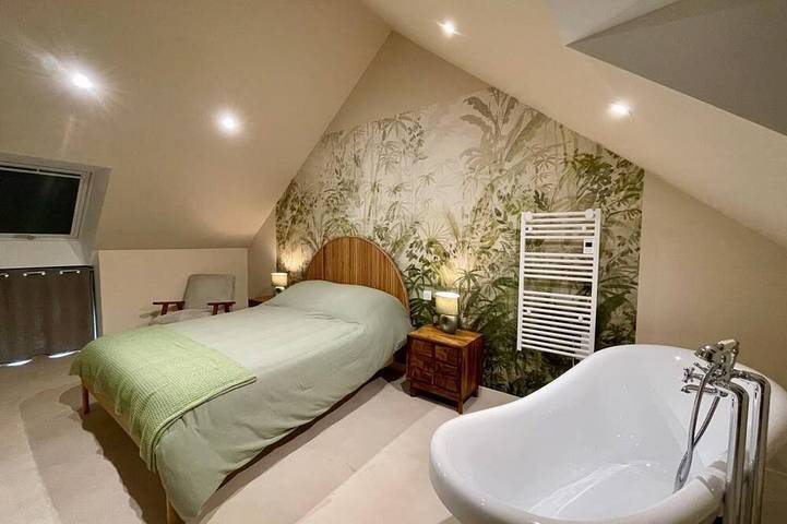 Gîte pour 7 personnes, avec jardin à Montfarville - 2