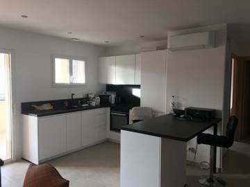 Gîte pour 3 personnes, avec terrasse et vue, animaux acceptés à Prunelli-di-Fiumorbo
