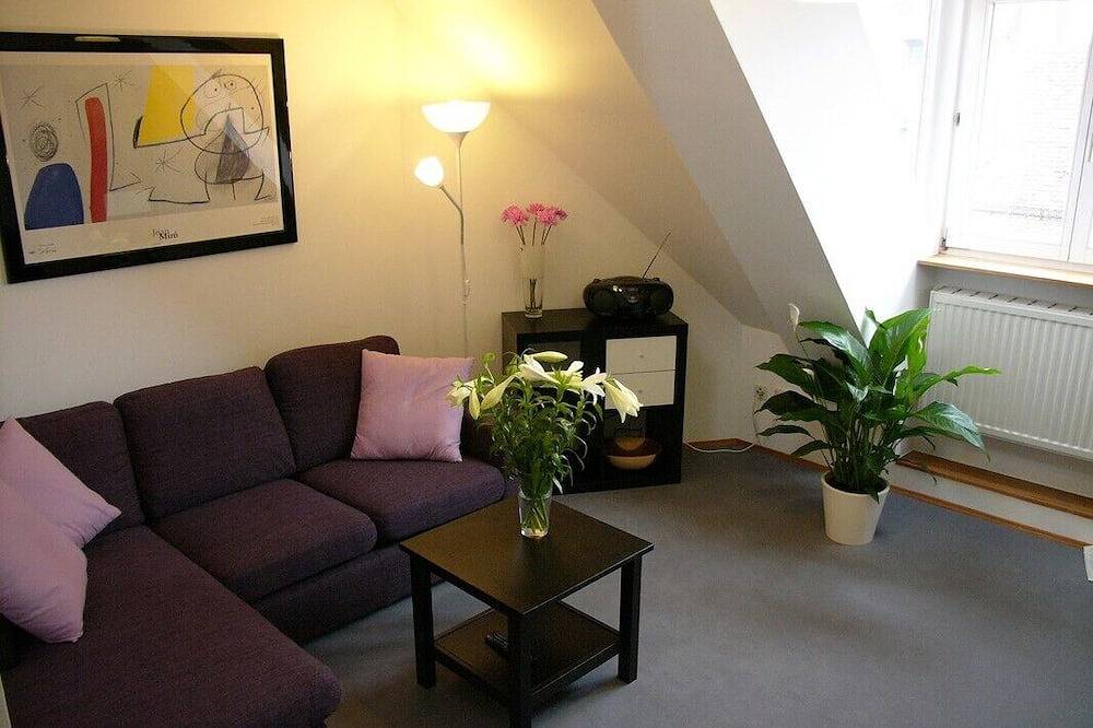 Ganze Wohnung, Ruhiges Apartment in Jugendstilhaus im Zentrum, 44 m², 2 Pers. ab 59.-€ in Nürnberg, Franken