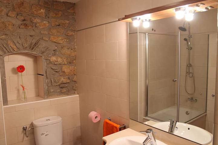 Appartement entier, Montagne appartement (nouvellement construit) in Sort, Pyrénées catalanes