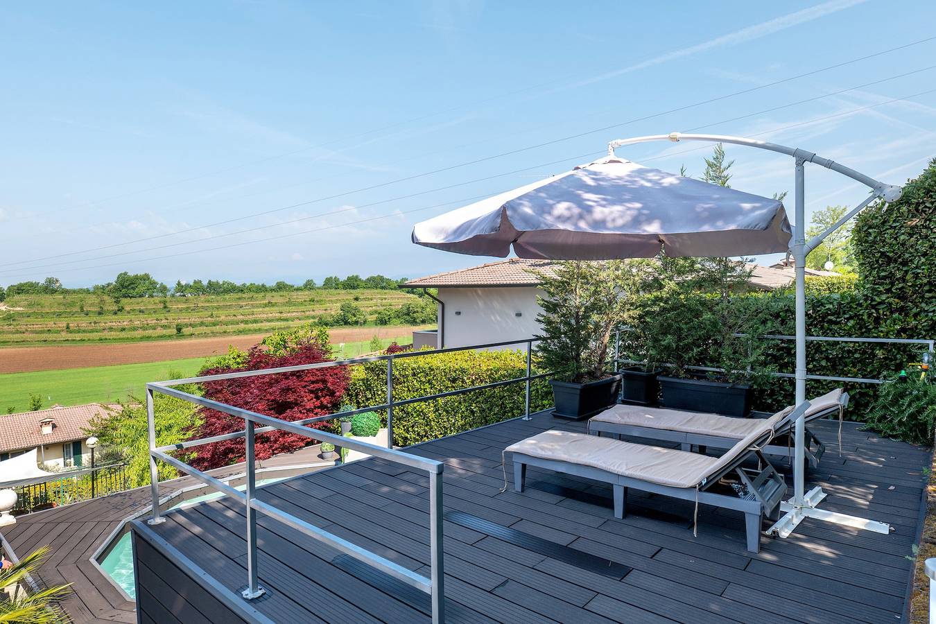Hel leilighet, Apartment 'Villa Benaco' with Shared Pool, Terrace, and Garden in Pozzolengo, Gardasjøen