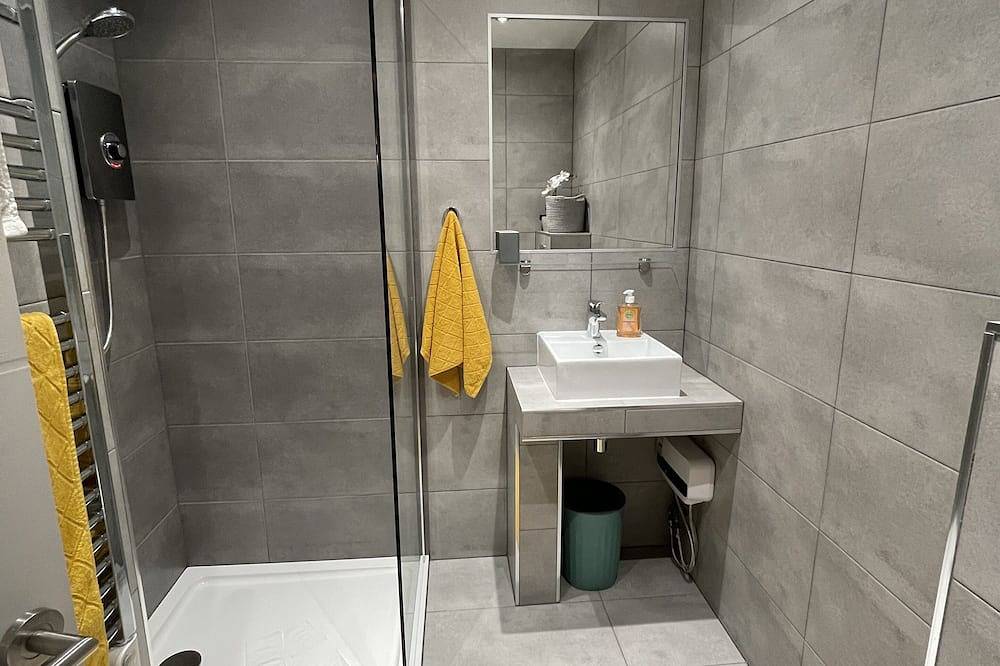 Ganze Wohnung, Modern lux apt newly decorated with free car park in Westliches Yorkshire
