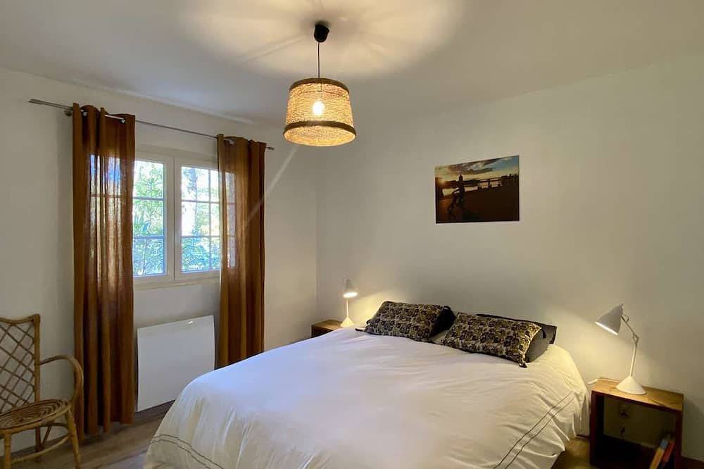 Family house in a quiet complex near the lake in Lac de Lacanau, Lacanau