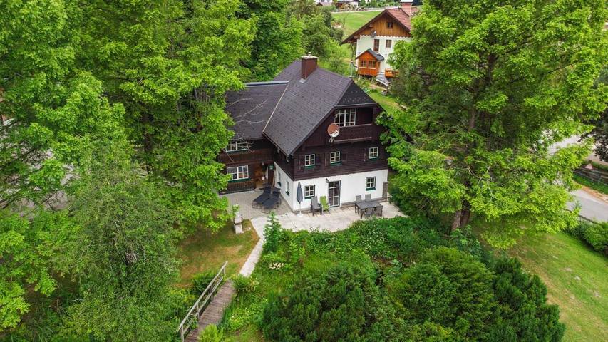 Ferienhaus für 8 Personen, mit Garten und Ausblick sowie Sauna, kinderfreundlich