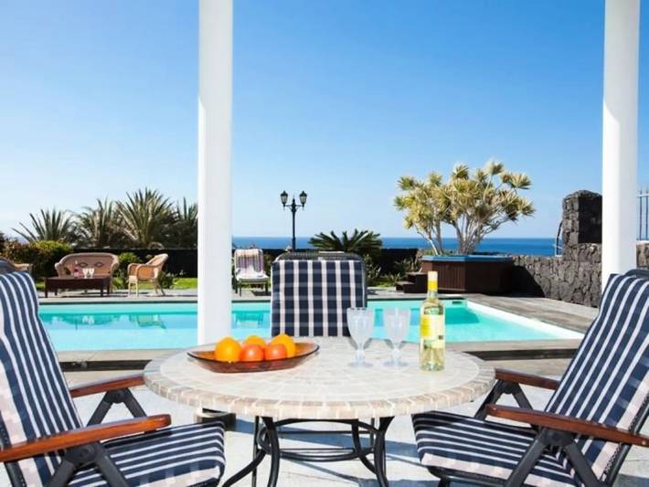 Ferienhaus für 6 Personen, mit Terrasse in Puerto Calero Marina - 2