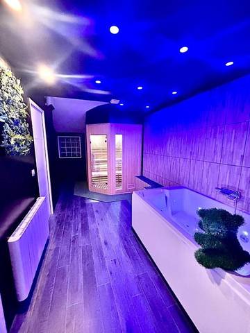 Gîte pour 2 personnes, avec jacuzzi et sauna à Jâlons